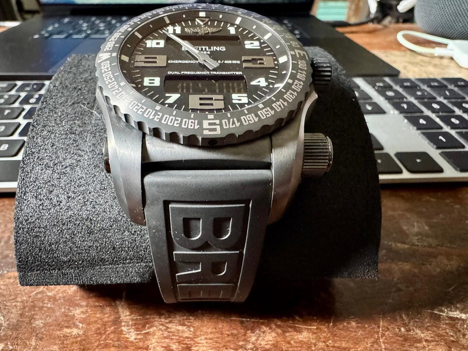 Breitling Emergency Black Full Set ungetragen Service neu Garantie
