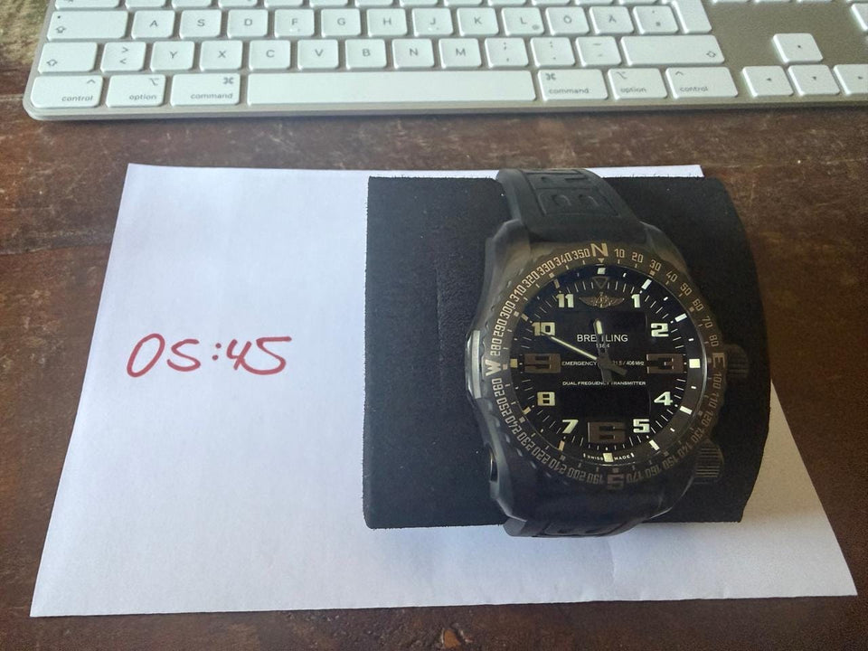 Breitling Emergency Black Full Set ungetragen Service neu Garantie