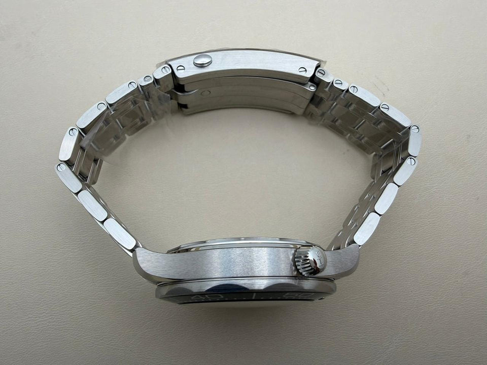Omega Seamaster Diver 300 MBNIB full set 2026 Green Diver bracelet