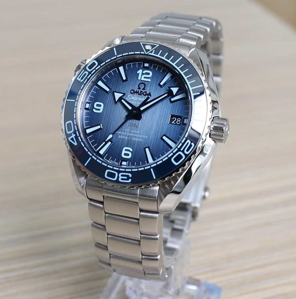 Omega Seamaster Planet Ocean Planet Ocean - Summer Blue - 75th Anniversary - 39.5mm Unworn - Full Set