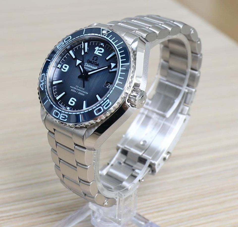 Omega Seamaster Planet Ocean Planet Ocean - Summer Blue - 75th Anniversary - 39.5mm Unworn - Full Set