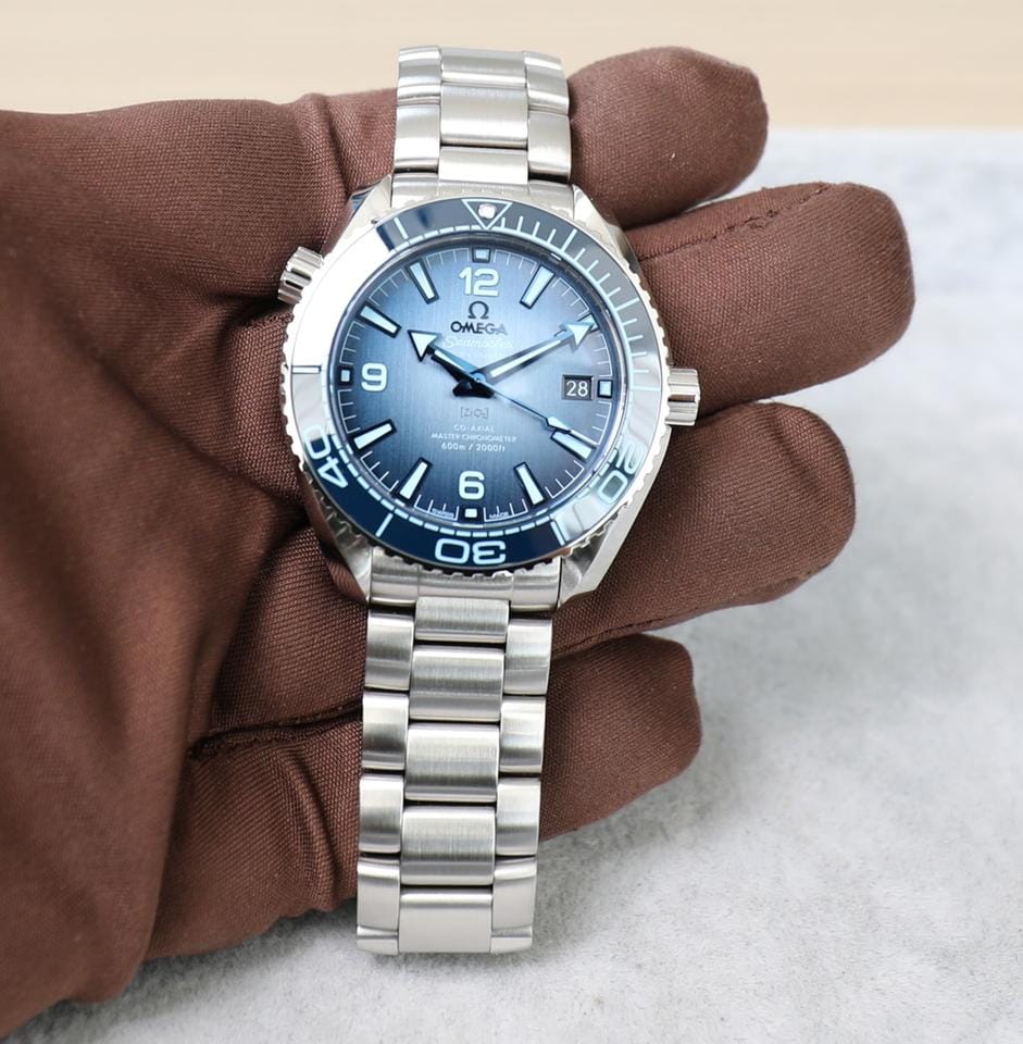 Omega Seamaster Planet Ocean Planet Ocean - Summer Blue - 75th Anniversary - 39.5mm Unworn - Full Set