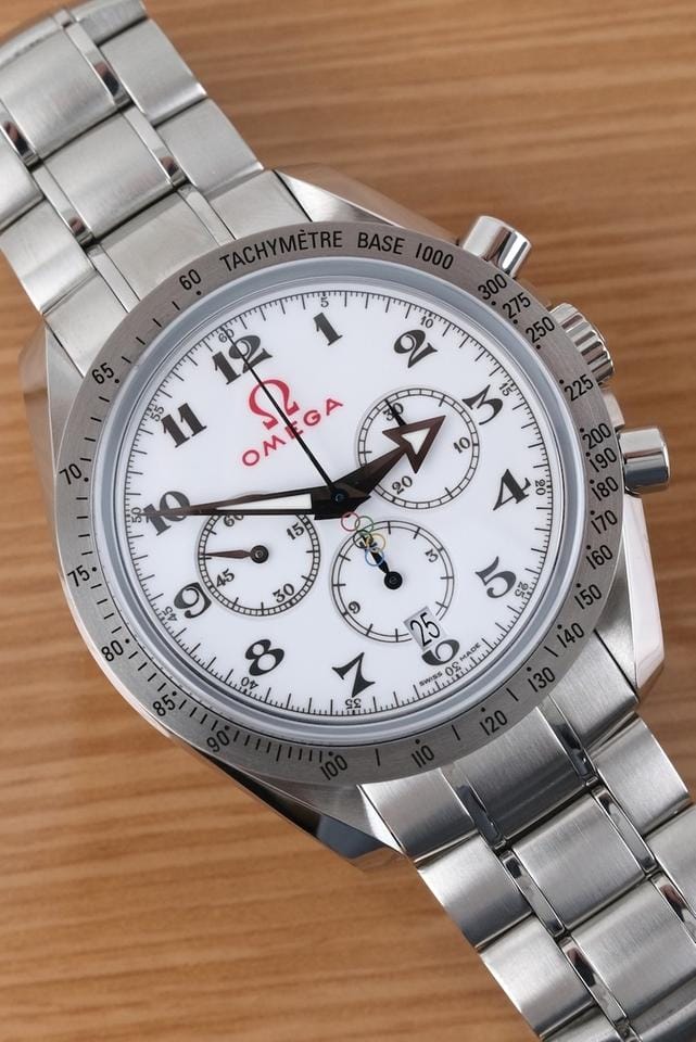 Omega Speedmaster Broad Arrow Olympic 32110425004001 Original Papiere + Box 99% NEW 2022