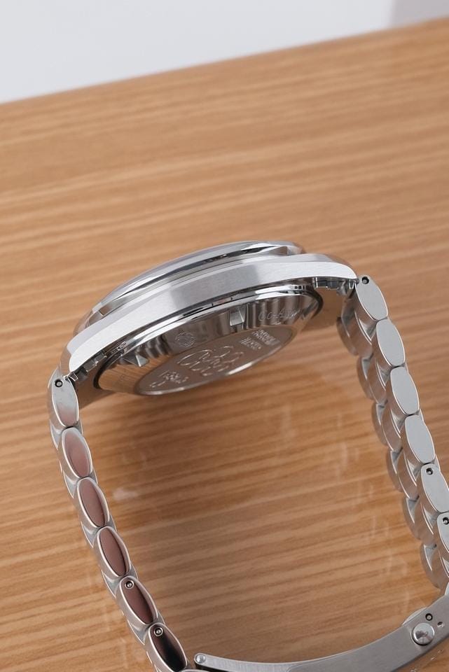 Omega Speedmaster Broad Arrow Olympic 32110425004001 Original Papiere + Box 99% NEW 2022