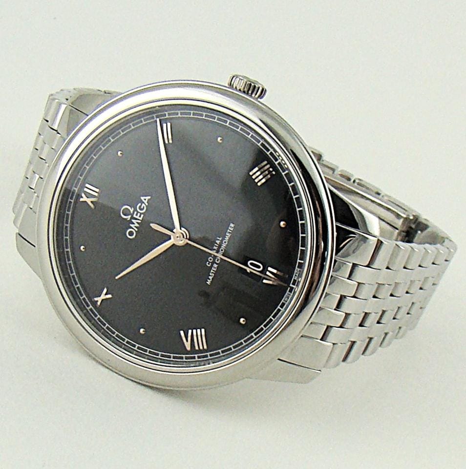 Omega De Ville Prestige Black Dial 40mm New. Complete set. Omega Warranty.