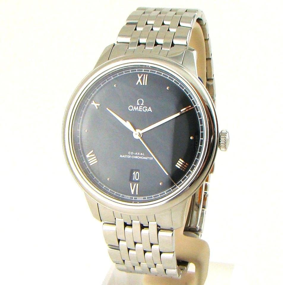 Omega De Ville Prestige Black Dial 40mm New. Complete set. Omega Warranty.