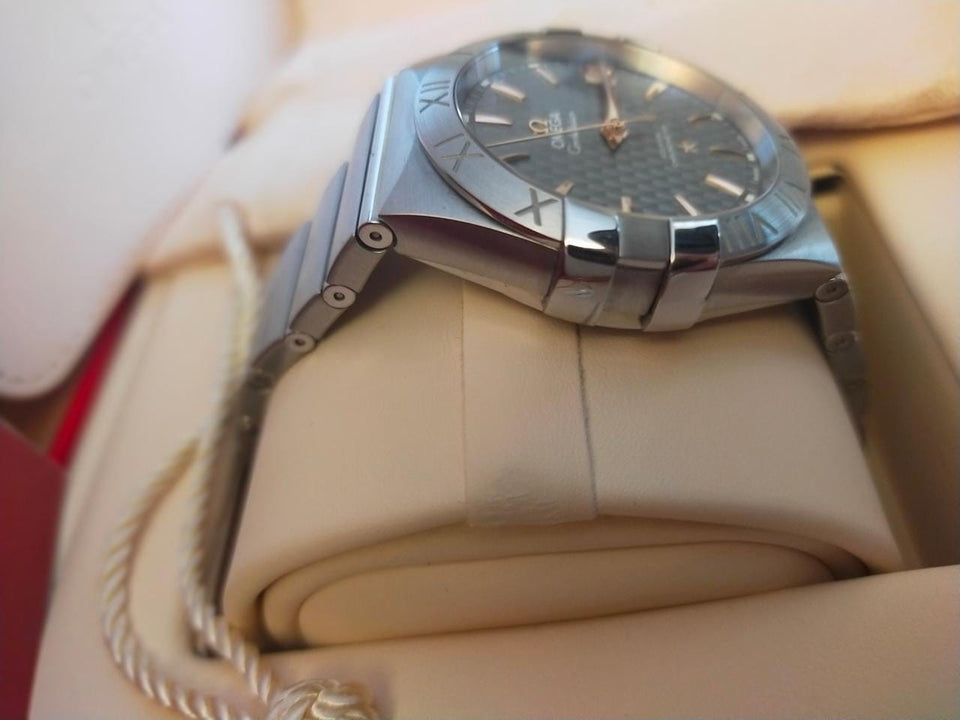 Omega Constellation