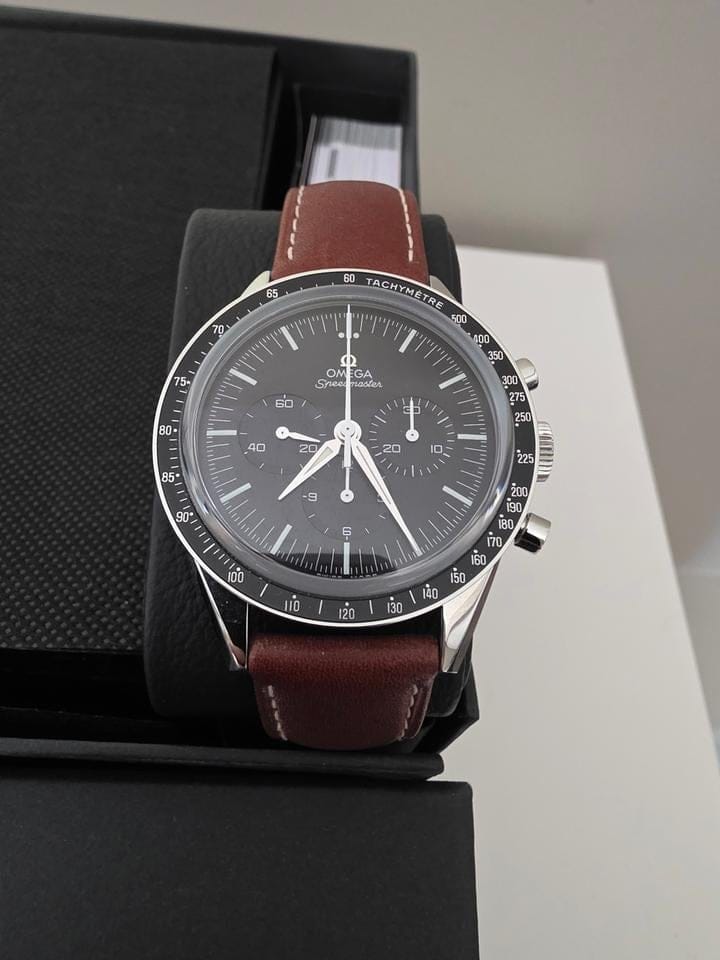 Omega Speedmaster Professional MoonwatchÉdition First on Space