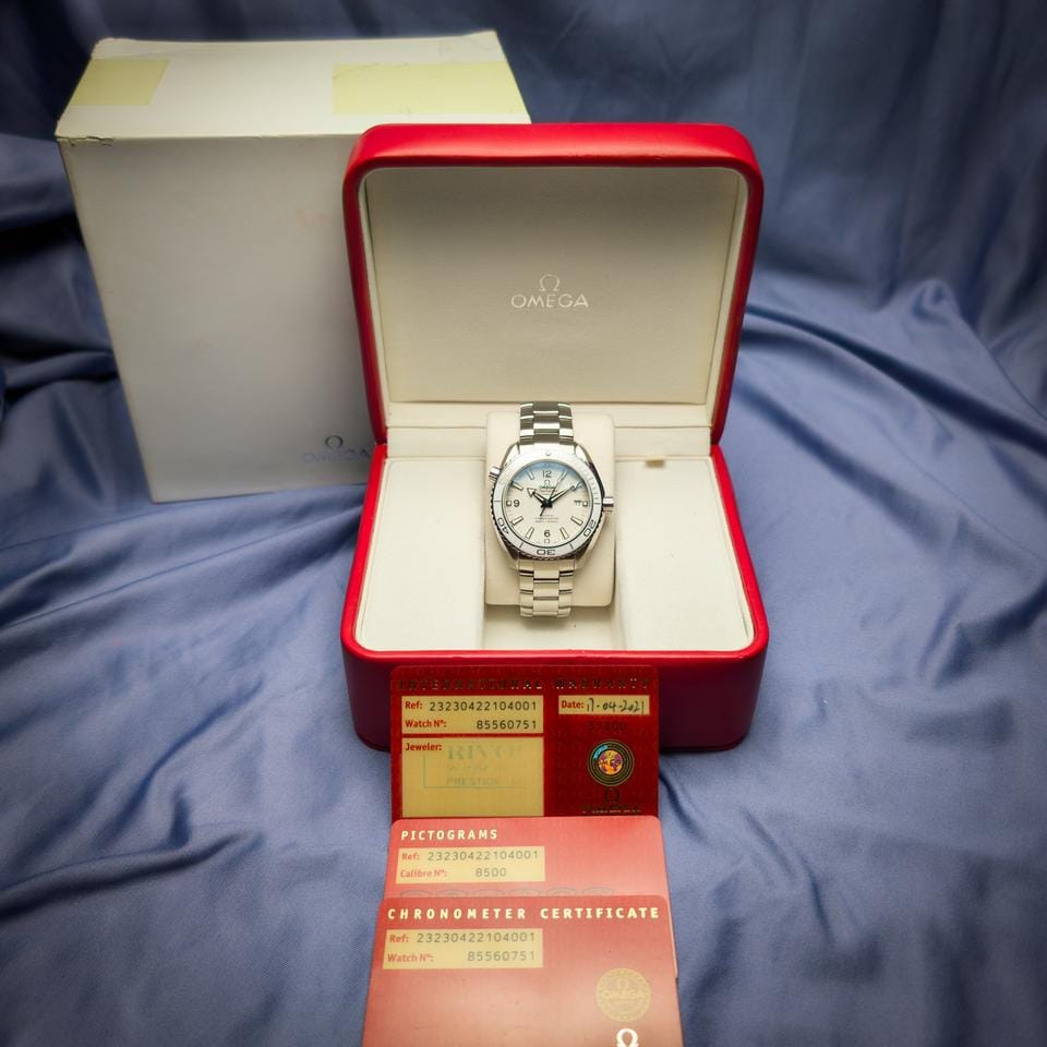 Omega Seamaster Planet Ocean White Dial & Bezel 232.30.42.21.04.001 B&P Excellent