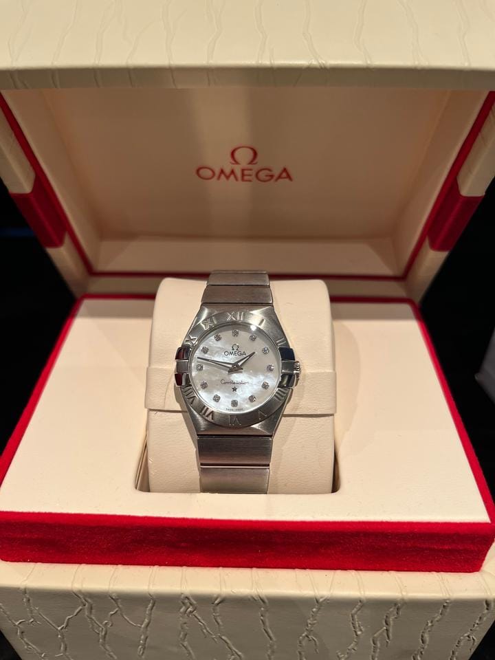 Omega Constellation Quartz Full Set/Unworn: Mother-of-Pearl Dial w Diamond Hour Marker