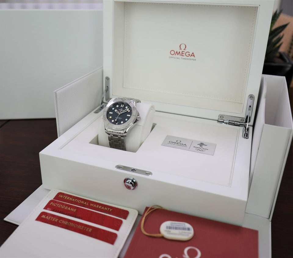 Omega Seamaster Diver 300 MBeijing 2022 - Special Edition - New - 522.30.42.20.04.001