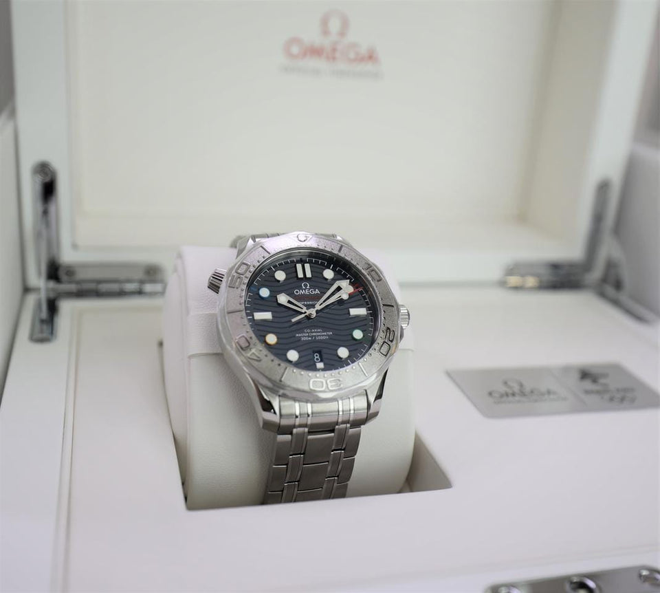 Omega Seamaster Diver 300 MBeijing 2022 - Special Edition - New - 522.30.42.20.04.001