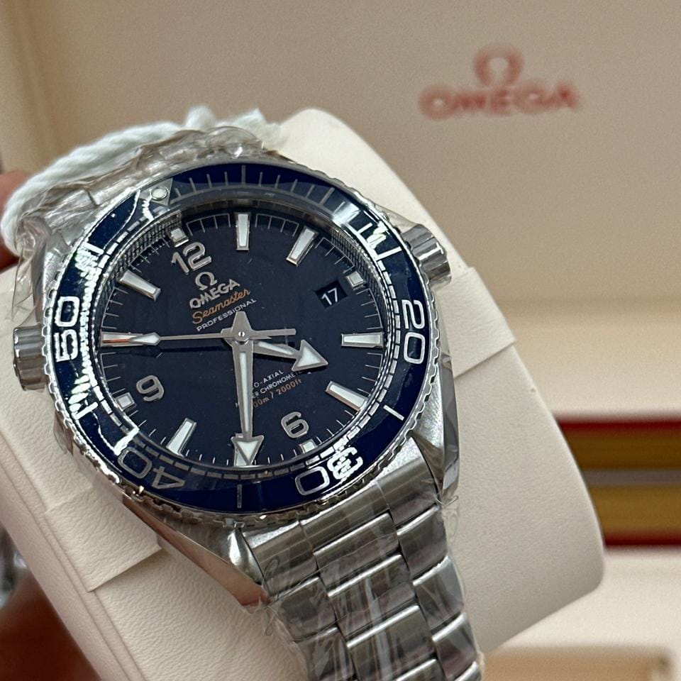 Omega Seamaster Planet Ocean215.30.44.21.03.001