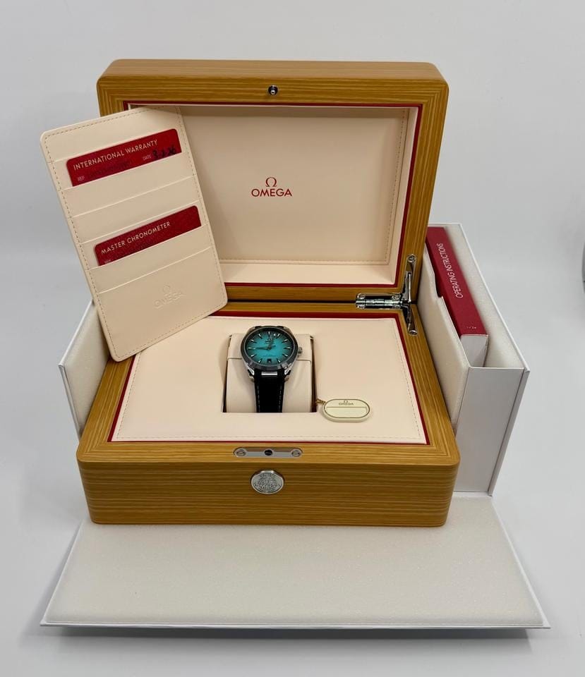 Omega Seamaster Aqua Terra New 2026 - Seamaster Aqua Terra 150 M - 38 mm - Turquoise - Rubber