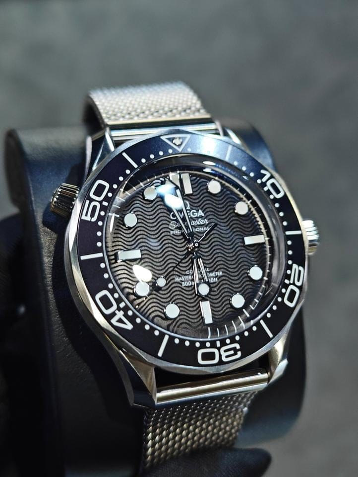 Omega Seamaster Diver 300 MBasel one Seamaster Diver 300m Black dial milan strap 5 years international warranty