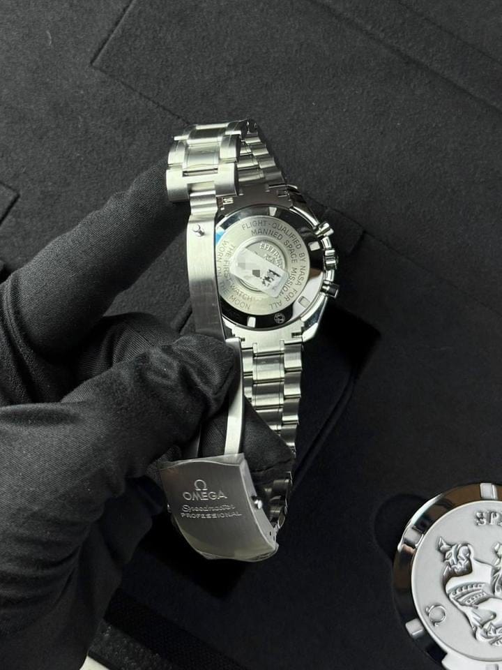 Omega Speedmaster Professional Moonwatch Hesalite 311.30.42.30.01.005