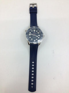 Omega Seamaster Diver 300 M42 mm otomatik saat 210.32.42.20.03.001