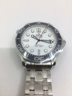 Omega Seamaster Diver 300 M42 mm otomatik saat 210.30.42.20.04.001