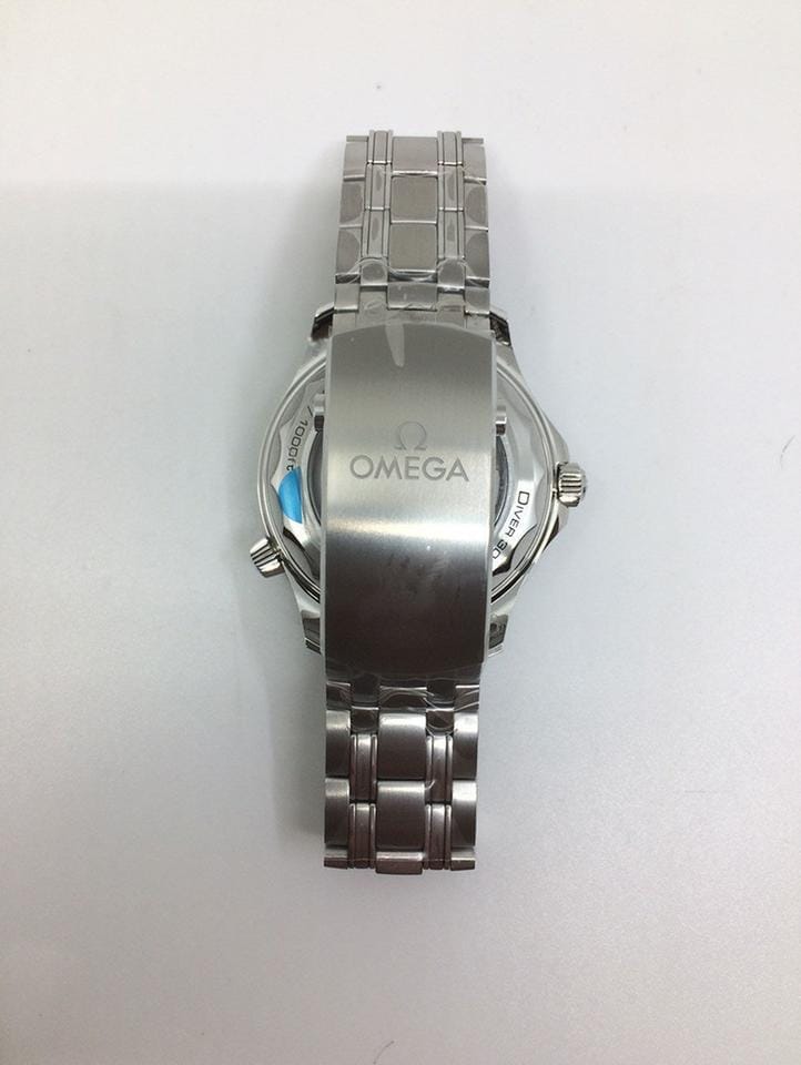 Omega Seamaster Diver 300 M42 mm otomatik saat 210.30.42.20.04.001