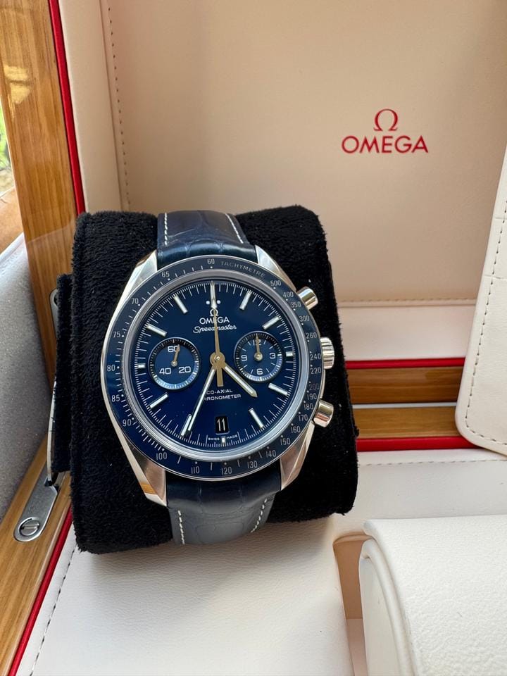 Omega Speedmaster Moonwatch Chronograph Omega Speedmaster Two-Counter Titanium Blue Ceramic