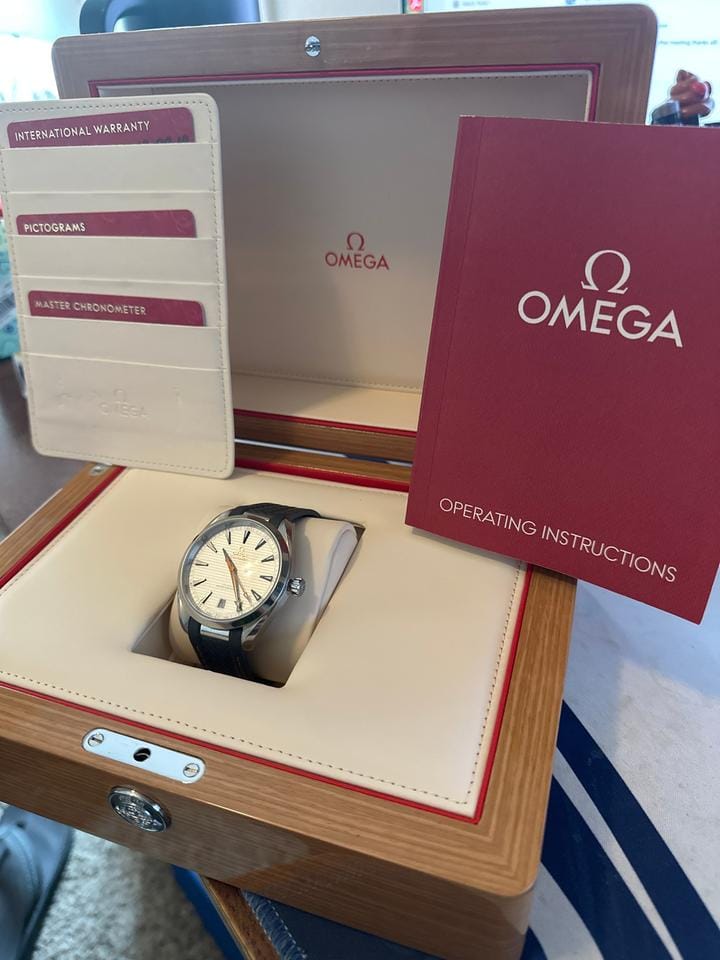 Omega Seamaster Aqua Terra 220.12.41.21.02.002 Men's Watch 41mm Box & Paper