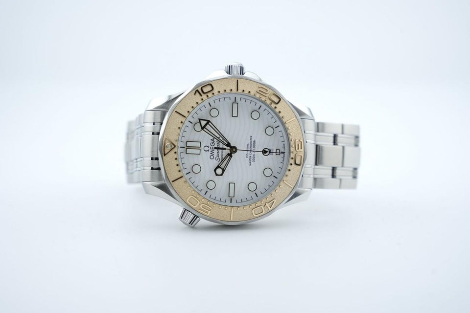 Omega Seamaster Diver 300 MParis 2024 - With Box And Papers - Unworn - 522.21.42.20.04.001 2023