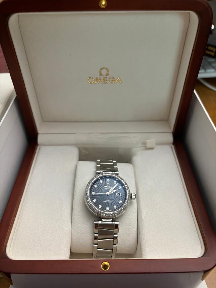 Omega De Ville Ladymatic Black face Special ed. 196 diamonds on bezel crown & dial