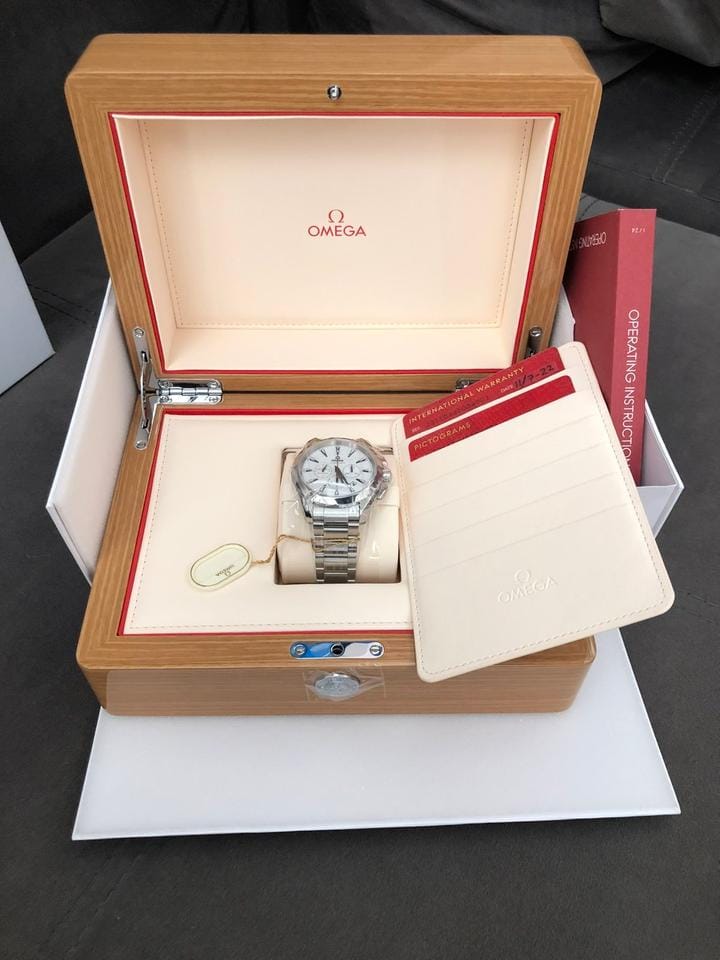 Omega Seamaster Aqua Terra Unworn – Full Set 2022 – White Dial
