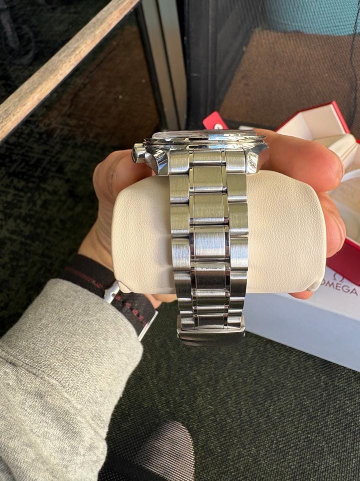 Omega Speedmaster Racing Just Serviced - Omega 2 Year Warranty