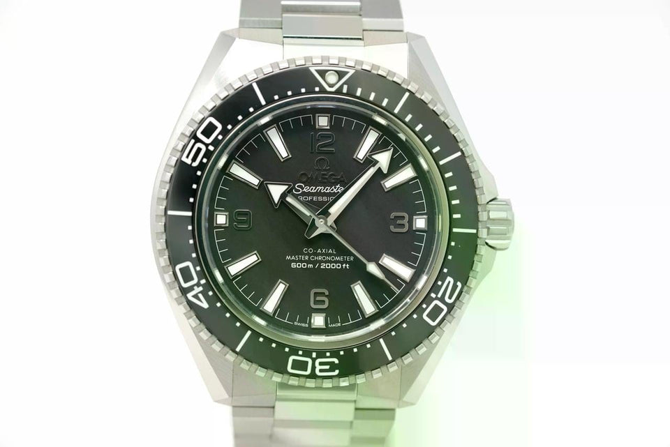 Omega Seamaster Planet Ocean600m Blk dial 42mm 217.30.42.21.01.001 Bracelet
