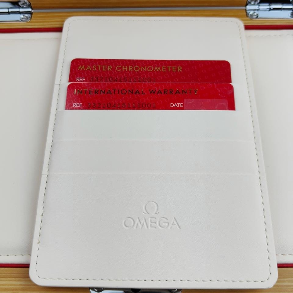 Omega Speedmaster '57 Master Chronometer metal observatory watch 332.10.41.51.11.001