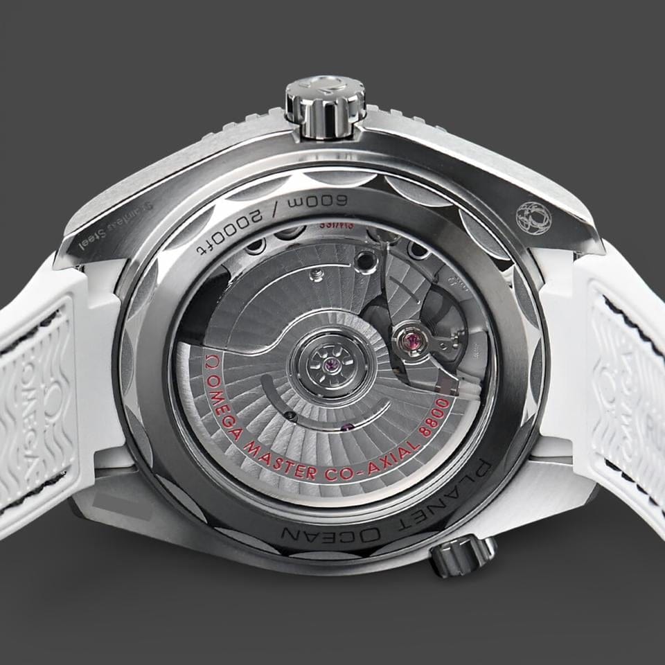 Omega Seamaster Planet Ocean Steel / 39.5 mm / Box&Papers / 215.33.40.20.04.001
