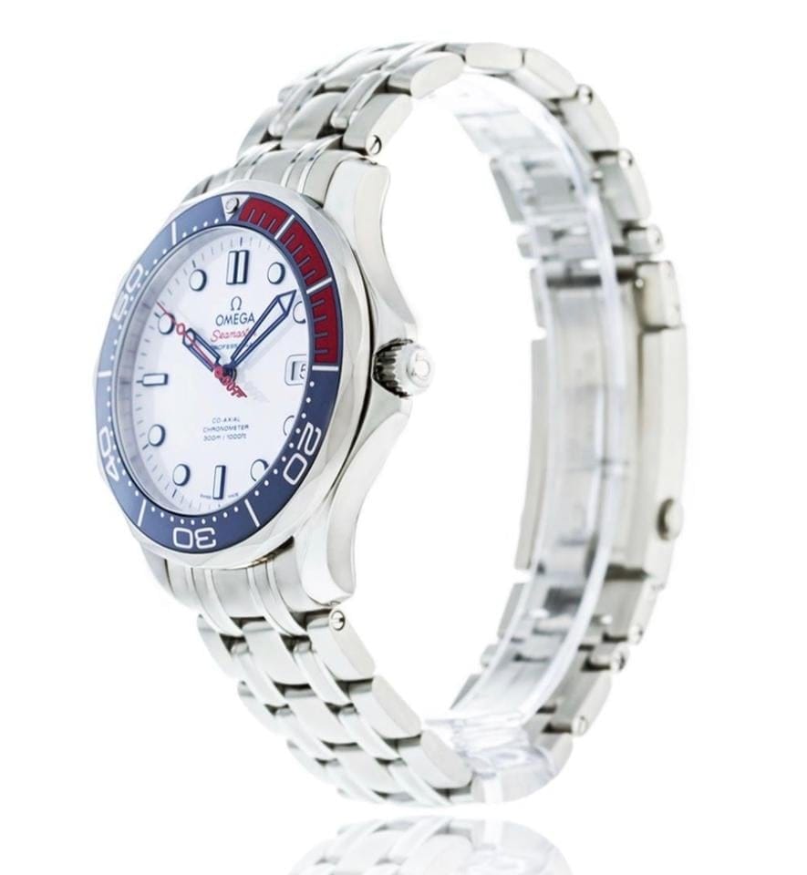 Omega Seamaster Diver 300 M'007 White Commander' Seamaster Diver 212.32.41.20.04.001 Unworn/stickered