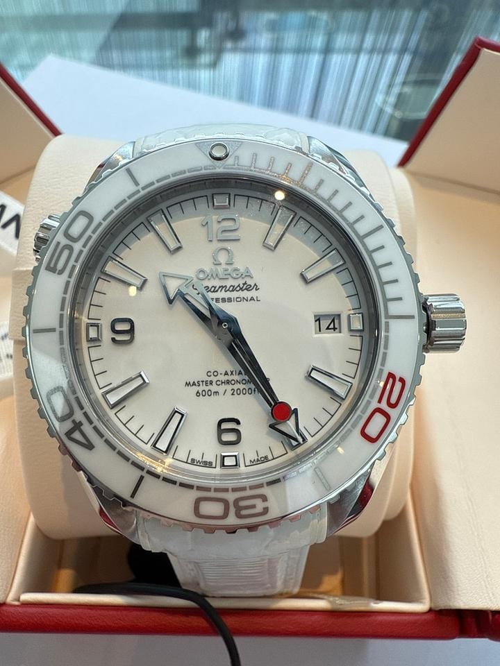 Omega Seamaster Planet Ocean600 M "Tokyo 2020" Limited Edition Ungetragen neu verklebt limitiert 2020 Stück