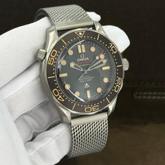 Omega Seamaster Diver 300 MUnworn 2026 007 Edition Seamaster Diver 300 Ref# 210.90.42.20.01.001 box and papers