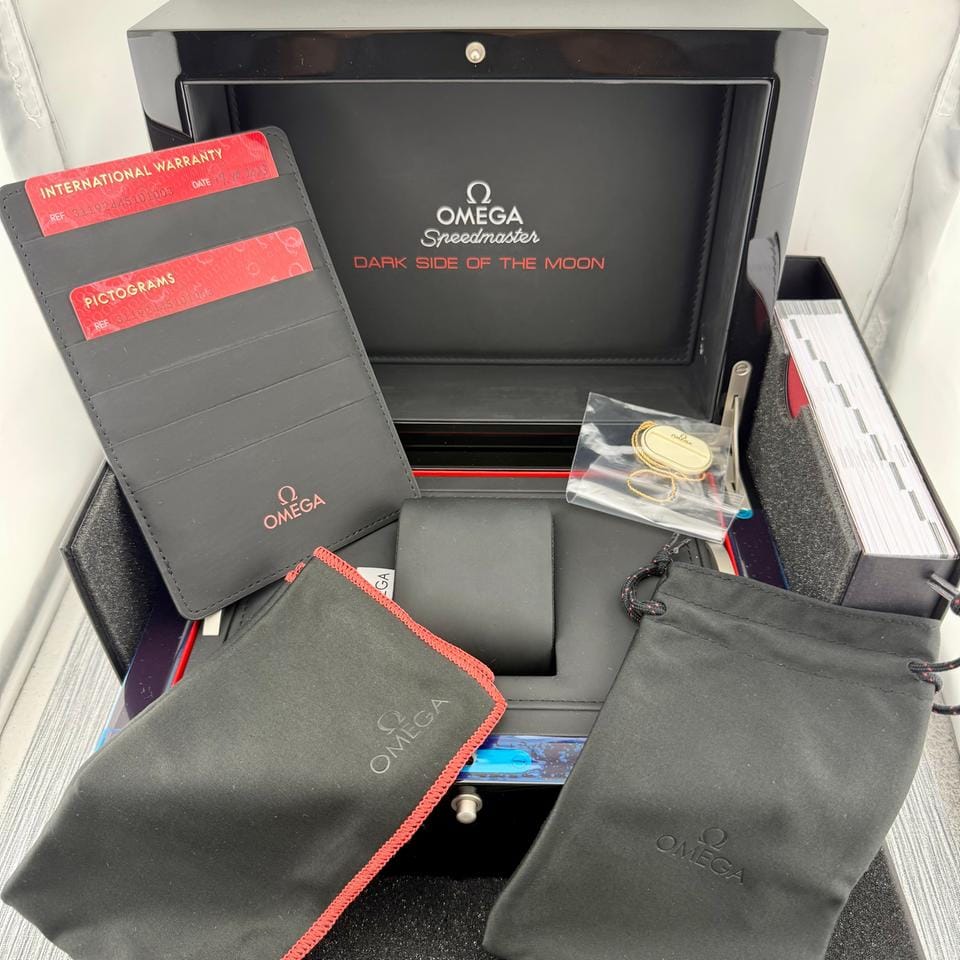 Omega Speedmaster Dark Side Of The Moon Full-Set 10/2023 | Unworn | Ungetragen | Keramik | Top