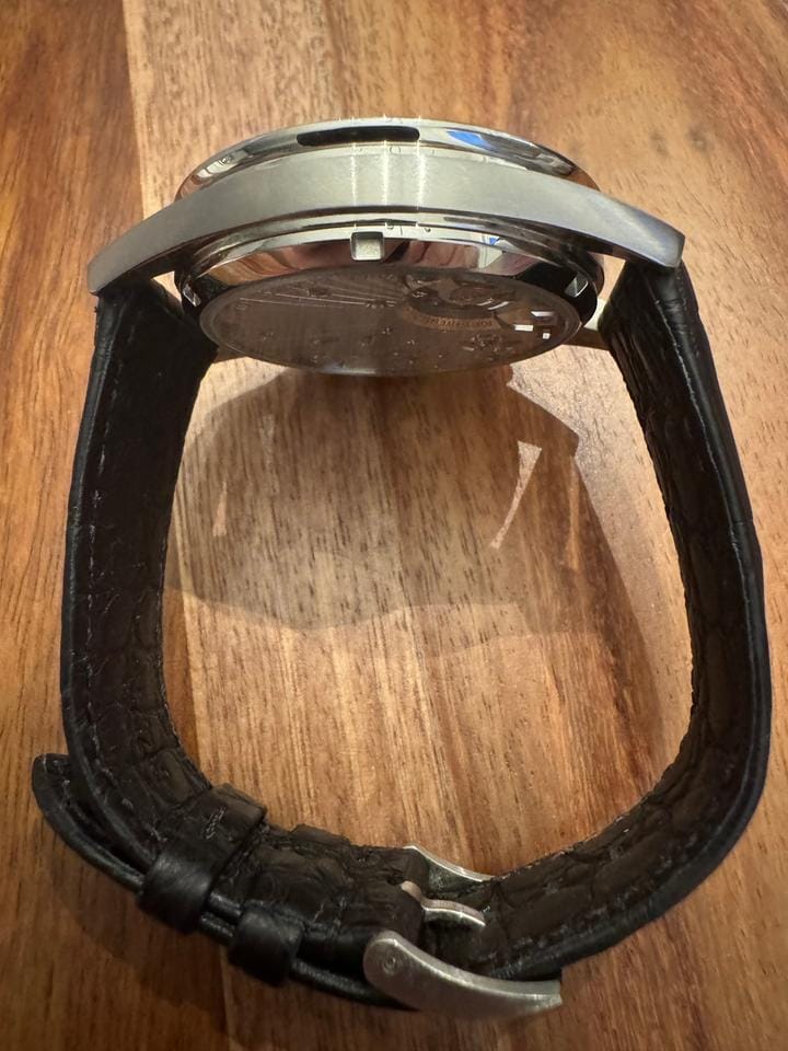 Omega Speedmaster Full Set 2024 – Like New – Green Dial – Extra OEM Strap