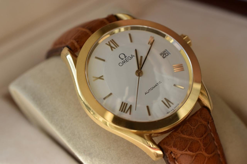 Omega Speedmaster Classic Heritage 18 kt Solid Gold