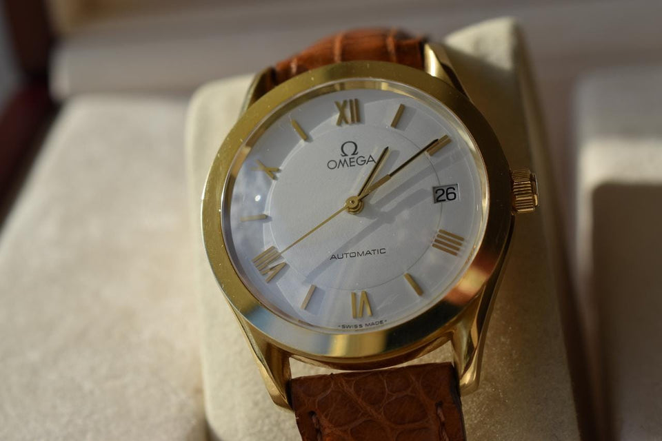 Omega Speedmaster Classic Heritage 18 kt Solid Gold