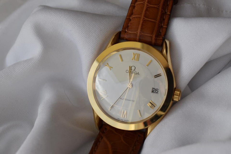 Omega Speedmaster Classic Heritage 18 kt Solid Gold