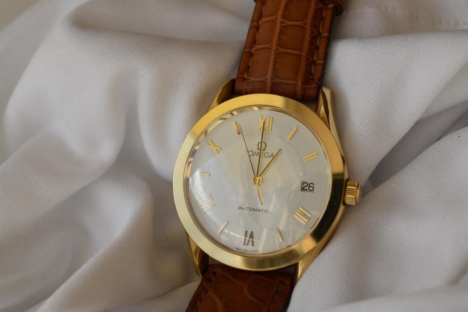 Omega Speedmaster Classic Heritage 18 kt Solid Gold