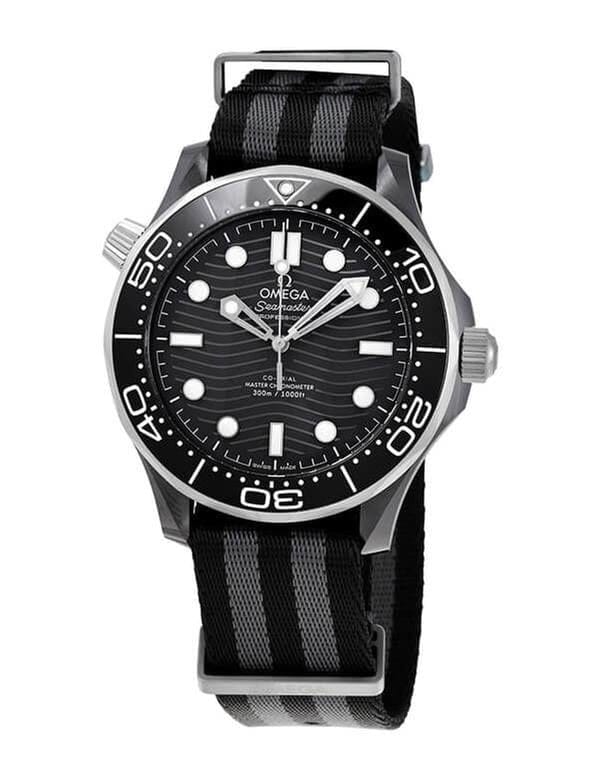 Omega Seamaster Diver 300 M43.5 mm otomatik saat 210.92.44.20.01.002