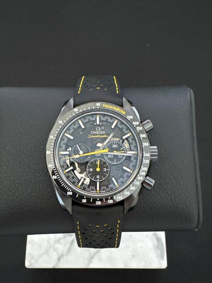 Omega Speedmaster Dark Side Of The Moon Mint condition Apollo 8