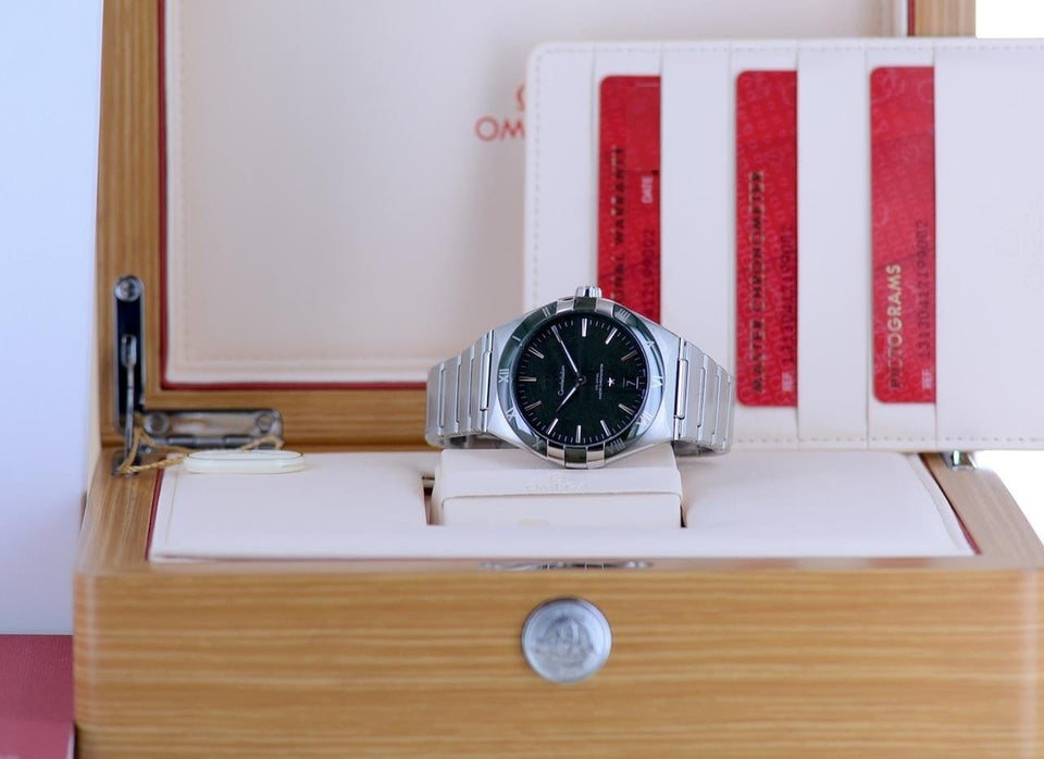Omega Constellation41mm Green Meteroit Ceramic cal 8900 Master Chronometer B+P