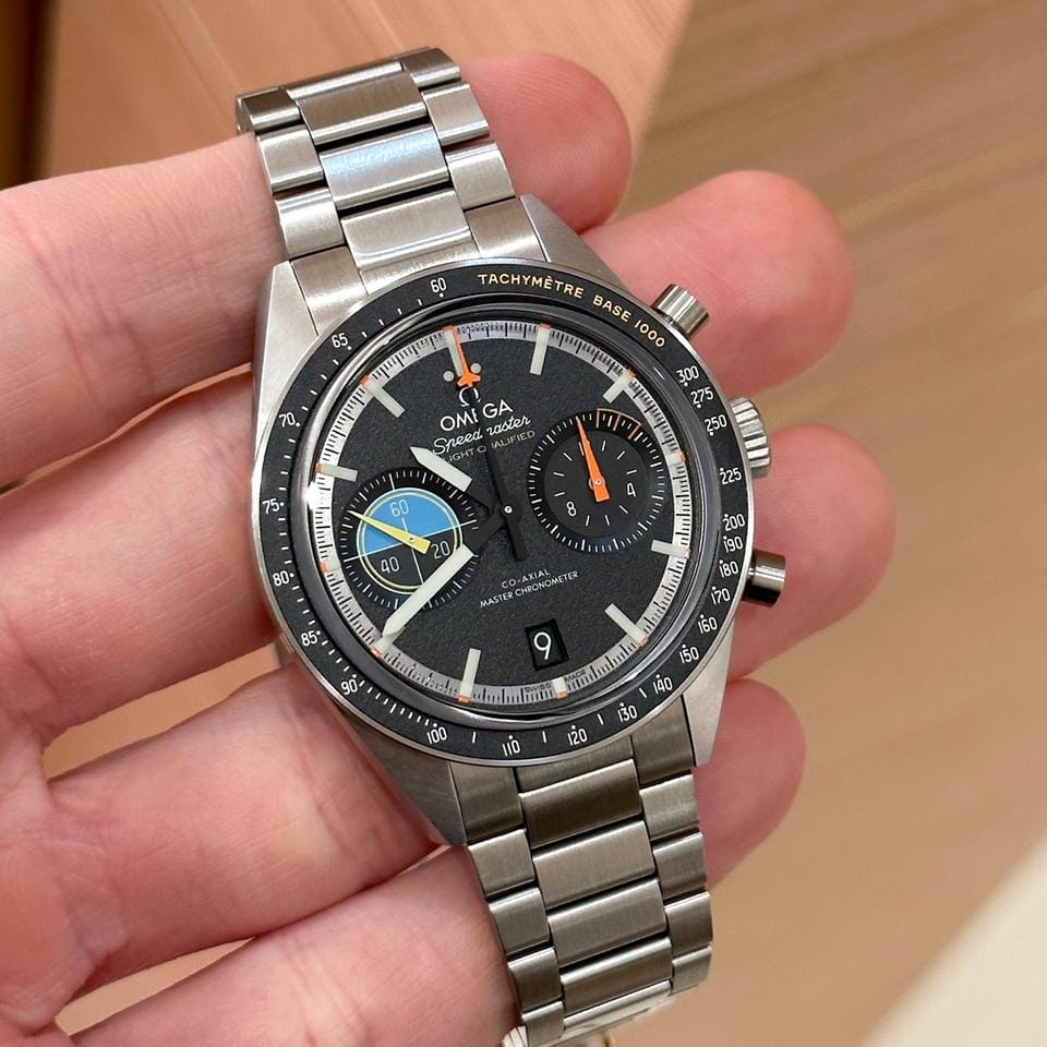 Omega Speedmaster NEW 2025 Speedmaster Pilot 332.10.41.51.01.002