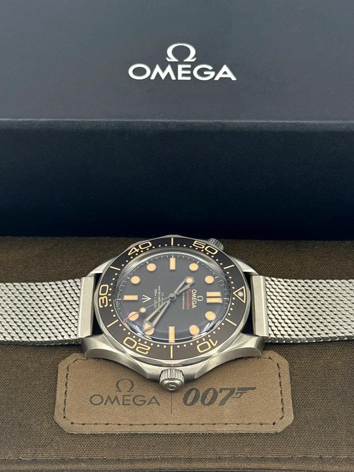 Omega Seamaster Diver 300 MUnworn 2026 Seamaster Diver 300 M James Bond No Time To Die Brown 210.90.42.20.01.001
