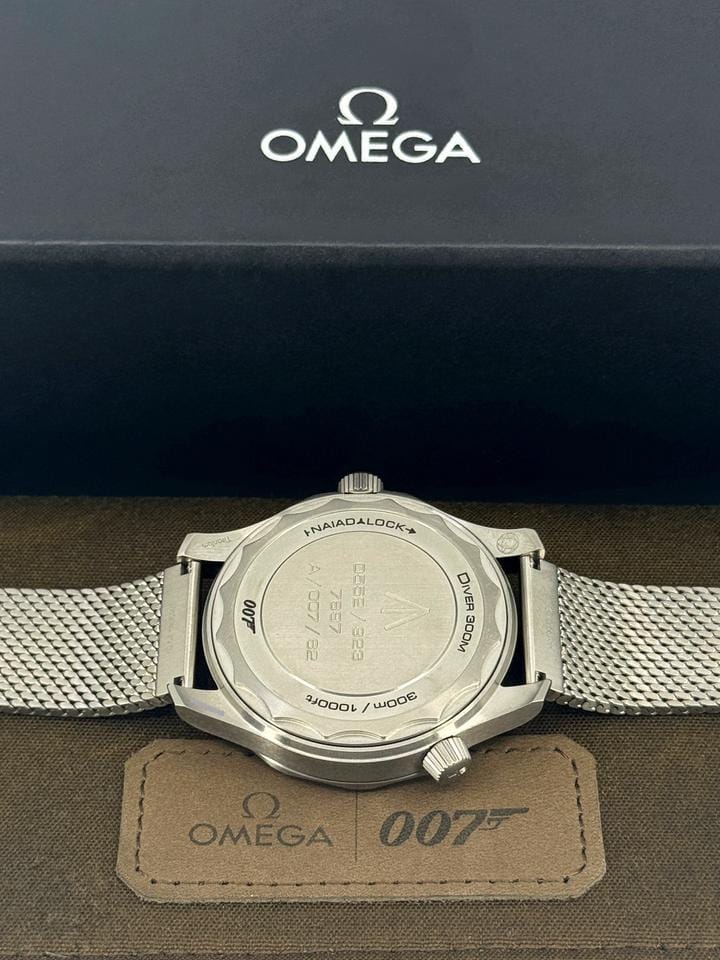 Omega Seamaster Diver 300 MUnworn 2026 Seamaster Diver 300 M James Bond No Time To Die Brown 210.90.42.20.01.001