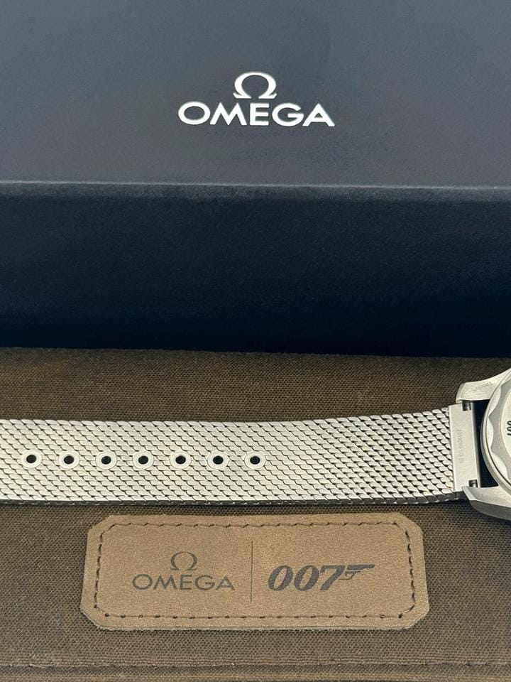 Omega Seamaster Diver 300 MUnworn 2026 Seamaster Diver 300 M James Bond No Time To Die Brown 210.90.42.20.01.001