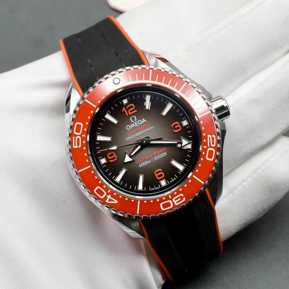 Omega Seamaster Ultra Deep 6000 M45.5mm O-MEGASTEEL Grey Dial 215.32.46.21.06.001 Stunning condition full set with full factory warranty!