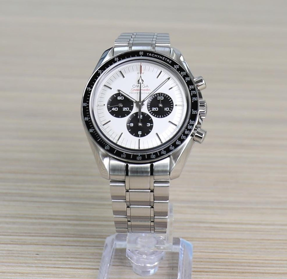 Omega Speedmaster2020 Tokyo - Panda Dial - 42mm - Limited Edition Unworn - Full Set